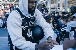 葡萄牙体育训练开放日；清晨内部沟通引欢呼；NBA常规赛在即；训练强度明显提升的简单介绍-开云平台