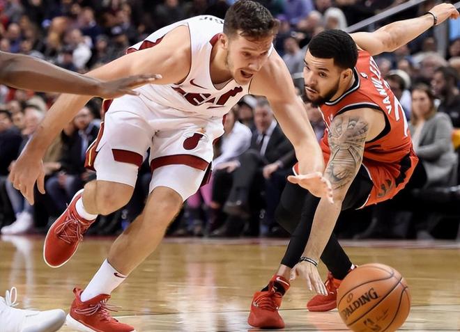  快船进攻效率高达1416 