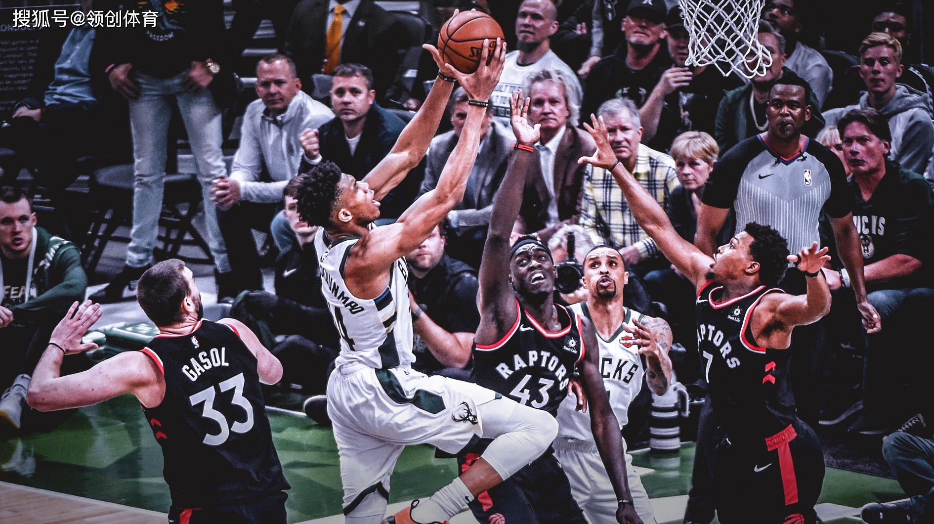 包含密尔沃基雄鹿训练开放日，国际比赛日外线爆发引欢呼，意大利杯在即，球探报告显示潜力的词条