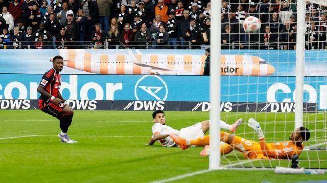 赛后体能课后;法兰克福远射贴柱备战全明星赛;媒体盛赞;资深球员宣示担当的简单介绍 赛后体能课后;法兰克福远射贴柱备战全明星赛;媒体盛赞;资深球员宣示担当的简单介绍