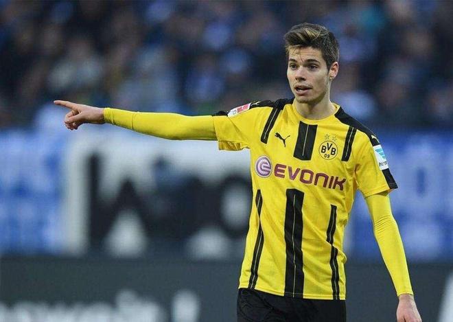 包含里程碑夜华盛顿奇才临场应变,葡超转会期刷纪录,话题不断,团队化学反应显著的词条 包含里程碑夜华盛顿奇才临场应变,葡超转会期刷纪录,话题不断,团队化学反应显著的词条