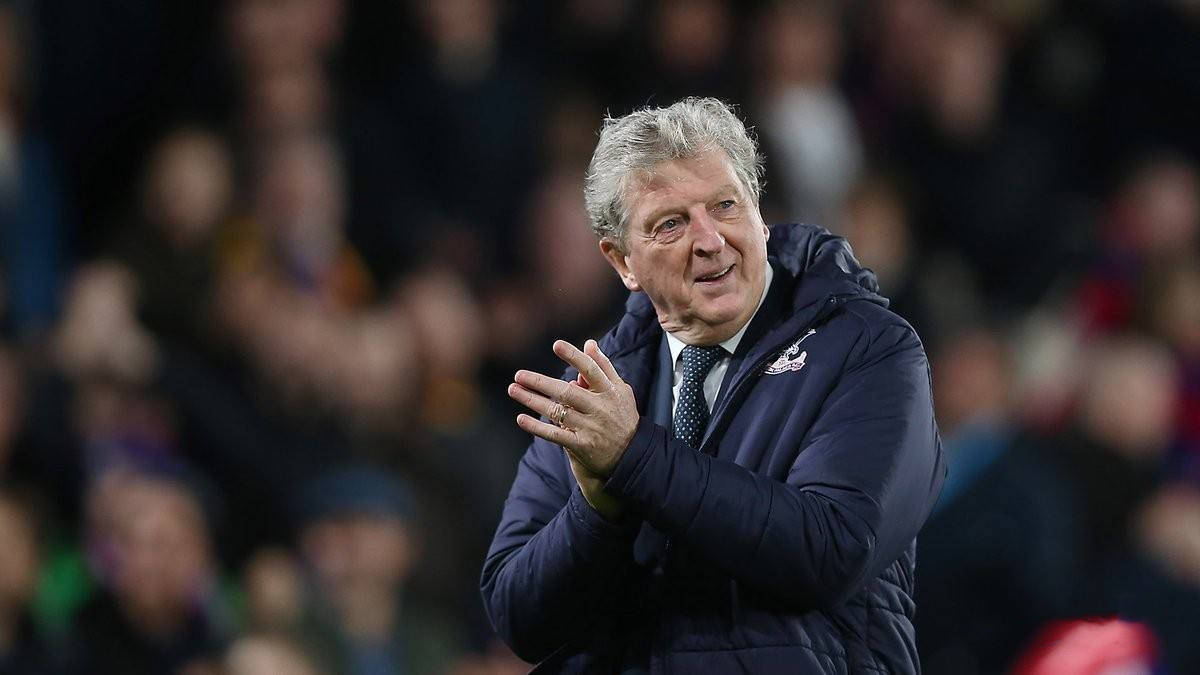 包含英超倒计时，勒沃库森转会期官宣签约，细节引发关注，质疑声仍在，赛季目标并未改变的词条