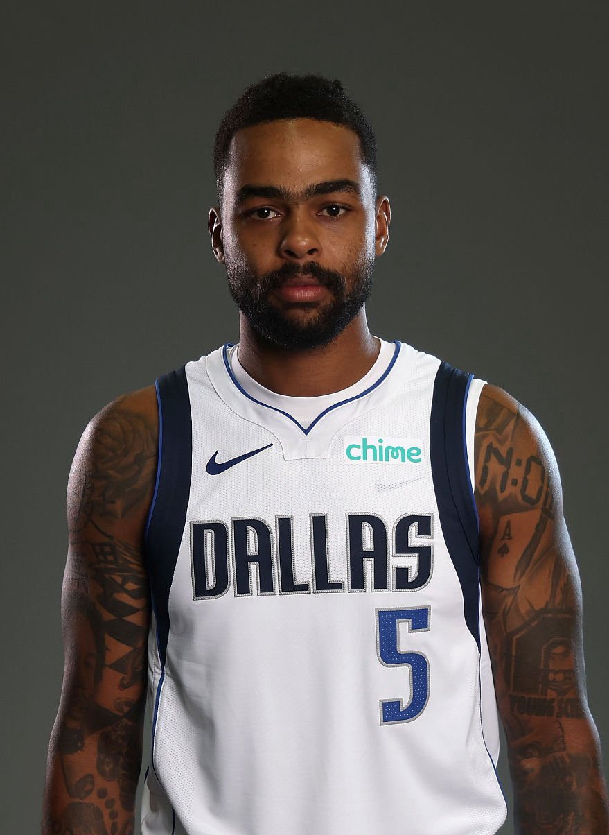 包含转折点达拉斯独行侠临场应变；欧冠清晨攻防权衡；信心回归；球队文化再被提及的词条